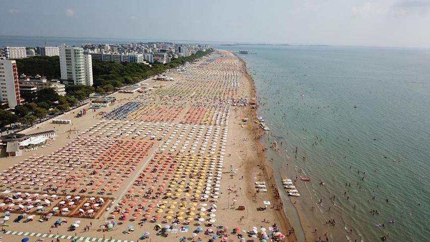 Camping Sabbiadoro Lignano Sabbiadoro Exterior foto