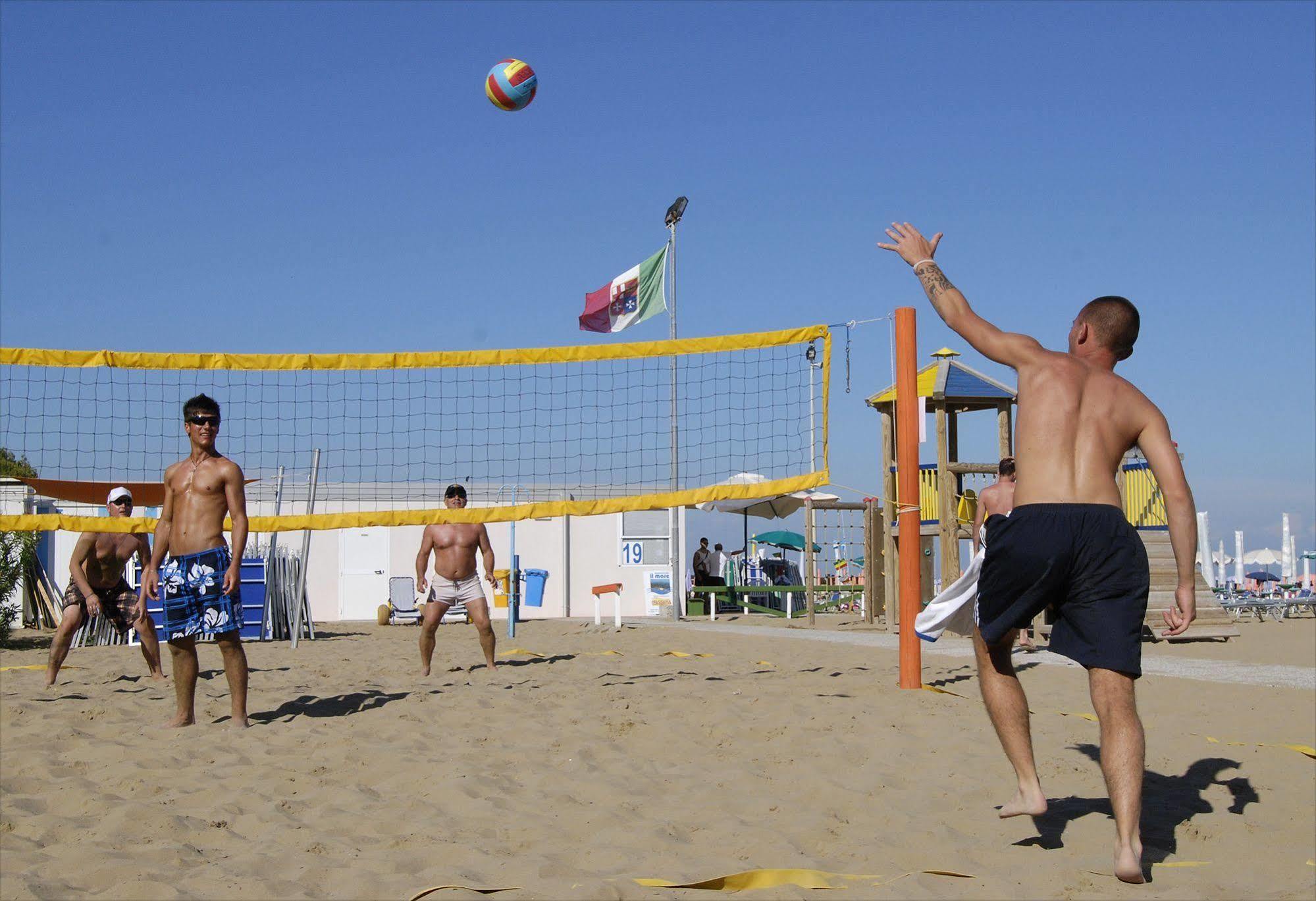 Camping Sabbiadoro Lignano Sabbiadoro Exterior foto