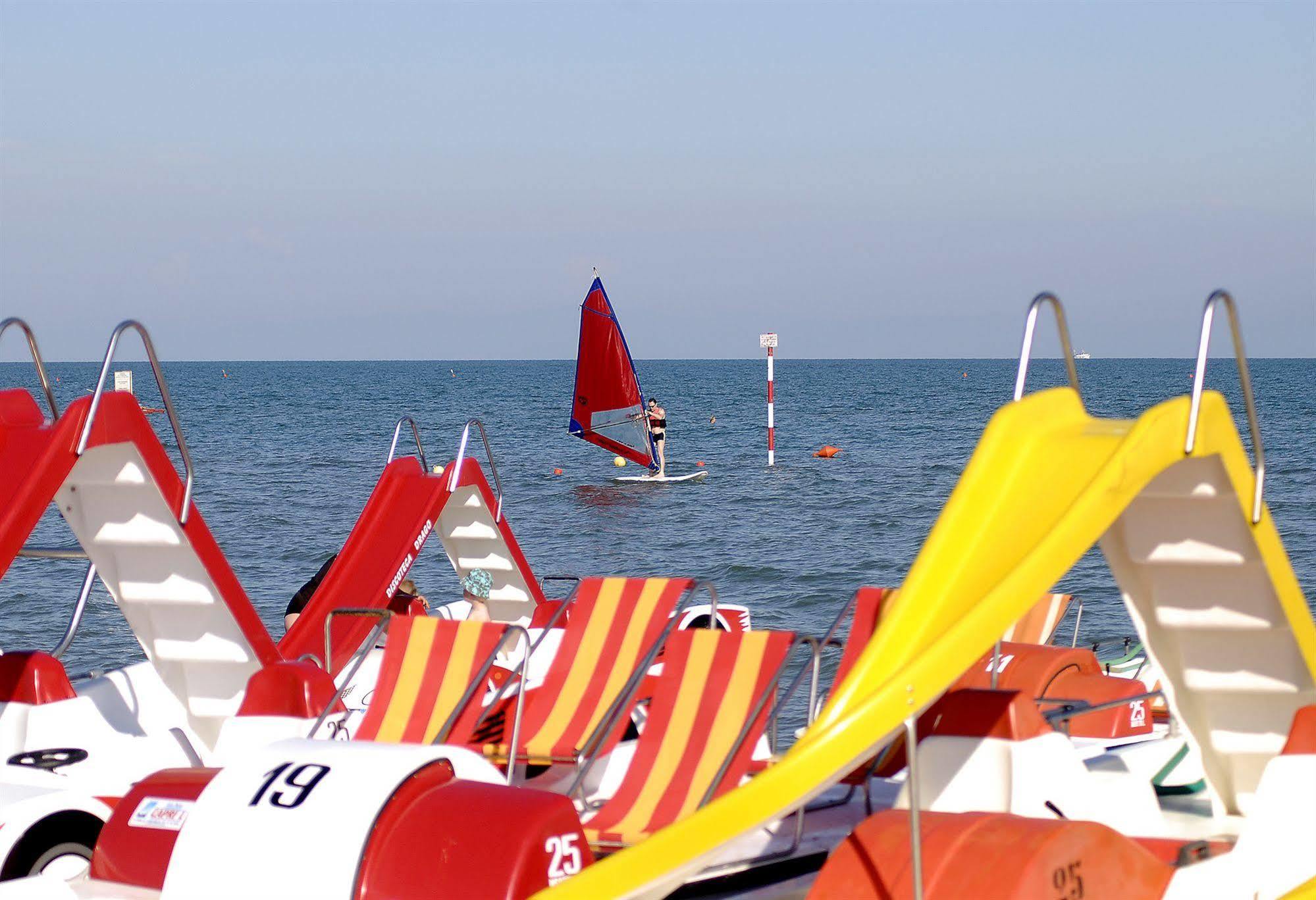 Camping Sabbiadoro Lignano Sabbiadoro Exterior foto